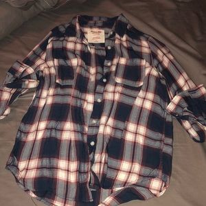 Long sleeve buttoned down plaid shirt